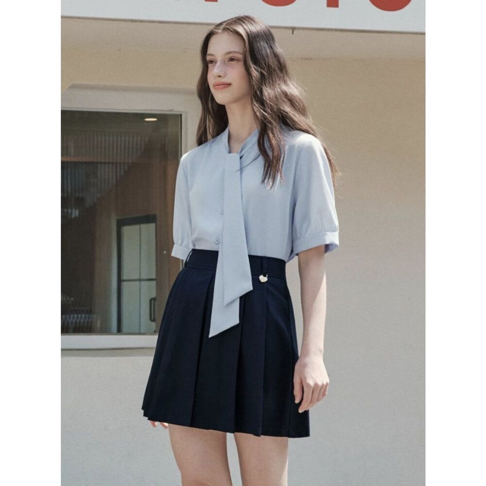 Zero Street Black Heart Badge Pleated Skirt size S